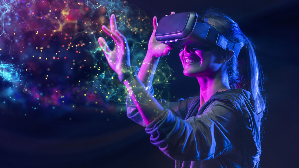 VIRTUAL REALITY EXPERIENCES