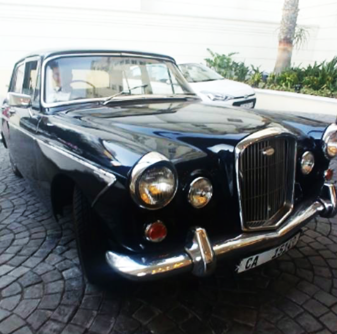 VINTAGE CARS