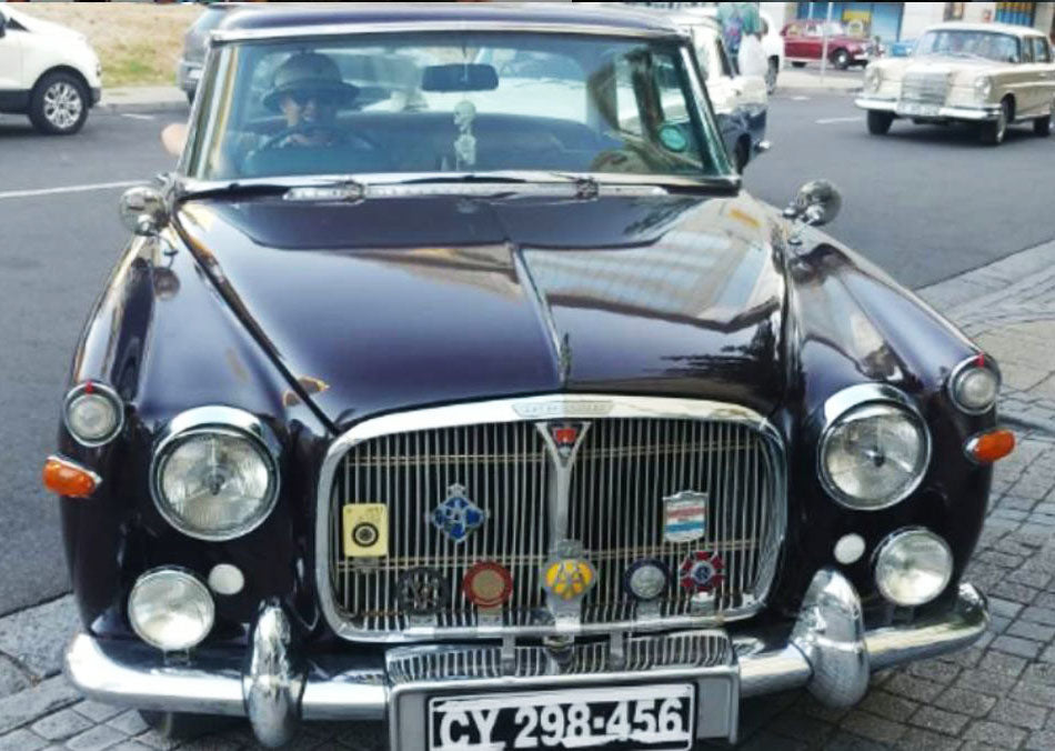 VINTAGE CARS