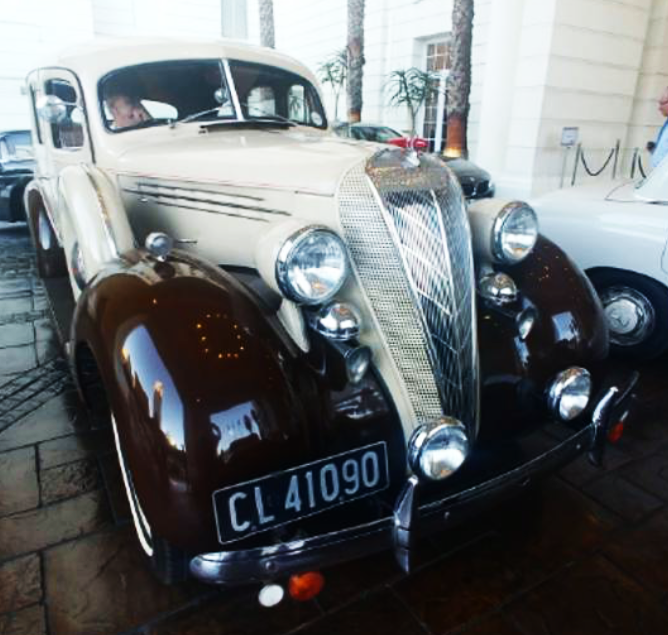 VINTAGE CARS